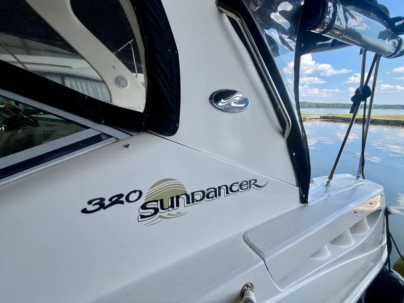 Slide: The Image of 2003 Sea Ray 320 Sundancer - 7839903