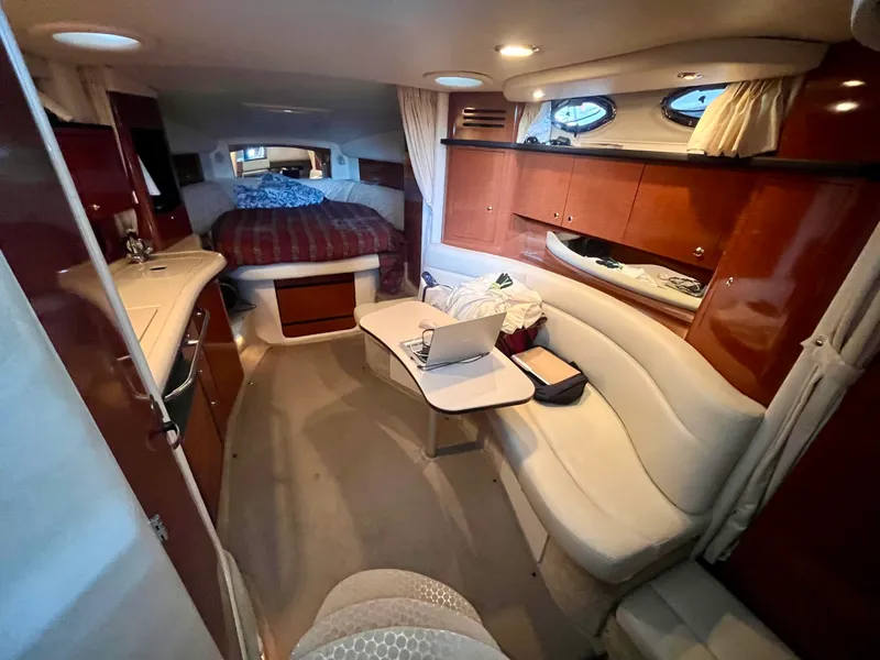 Slide: The Image of 2003 Sea Ray 320 Sundancer - 7839920