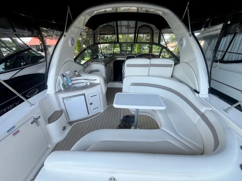 Slide: The Image of 2003 Sea Ray 320 Sundancer - 7839906