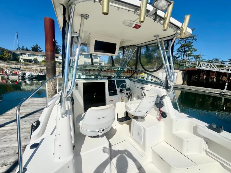 Slide: The Image of 2007 Seaswirl Striper 2301 - 7839946