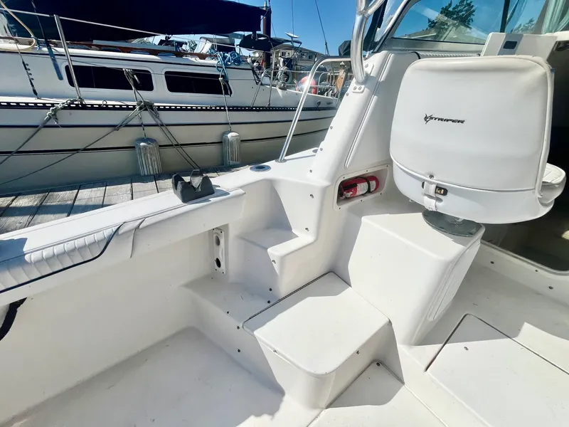 Slide: The Image of 2007 Seaswirl Striper 2301 - 7839949