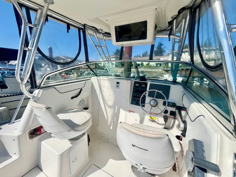 Slide: The Image of 2007 Seaswirl Striper 2301 - 7839948