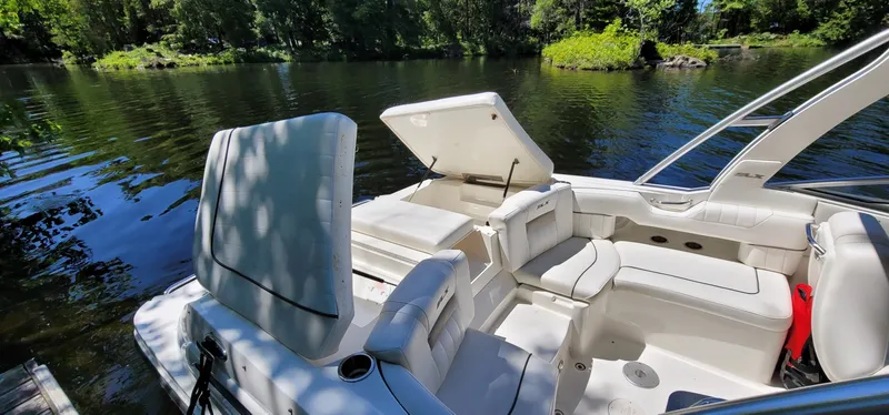Slide: The Image of 2010 Sea Ray SLX 250 - 7840028