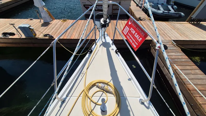 Slide: The Image of 1989 Catalina 42 - 7840039