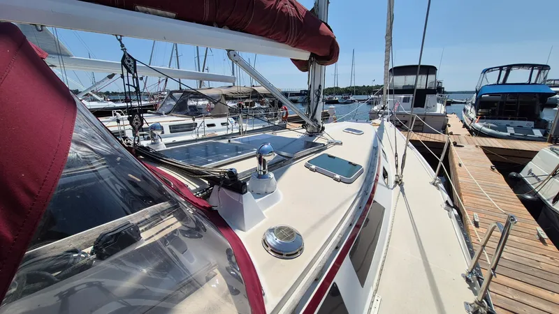 Slide: The Image of 1989 Catalina 42 - 7840036