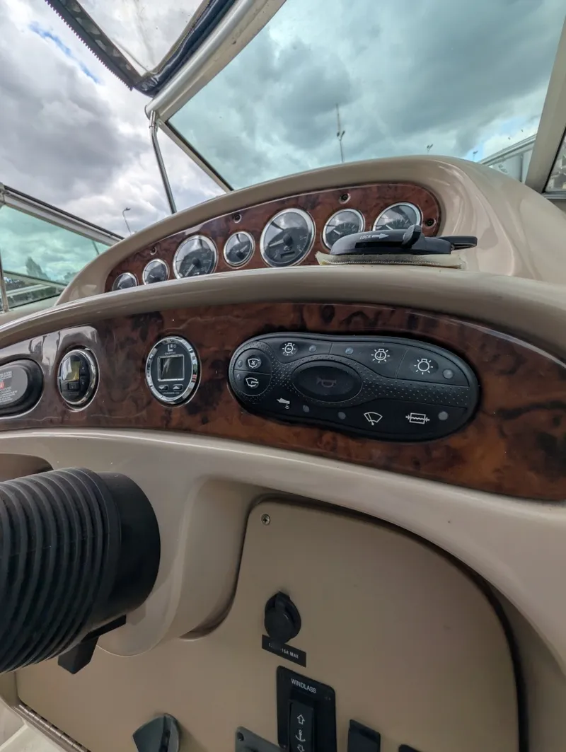 Slide: The Image of 2002 Sea Ray 260 Sundancer - 7840120