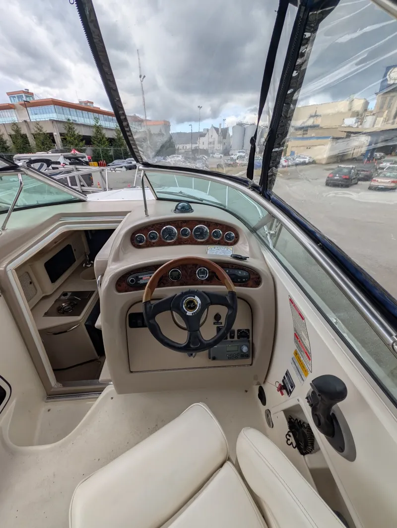 Slide: The Image of 2002 Sea Ray 260 Sundancer - 7840117
