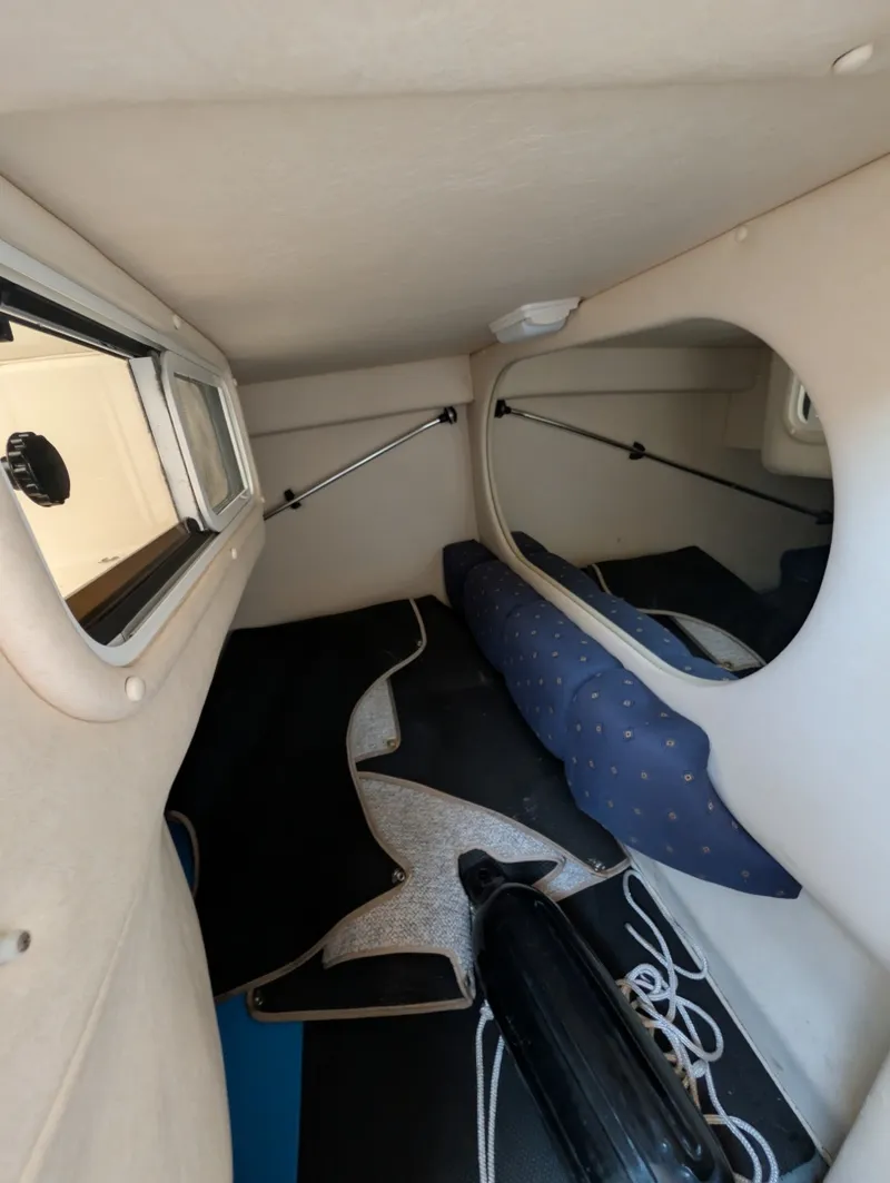 Slide: The Image of 2002 Sea Ray 260 Sundancer - 7840110