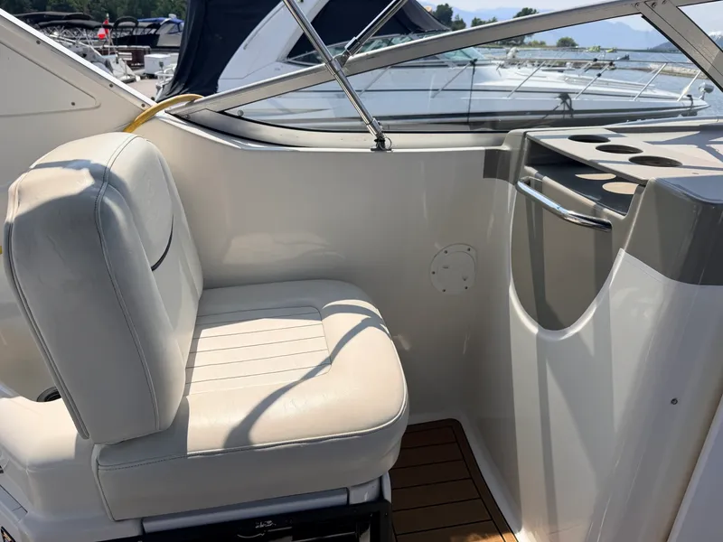 Slide: The Image of 2000 Bayliner 3055 Ciera - 7840141