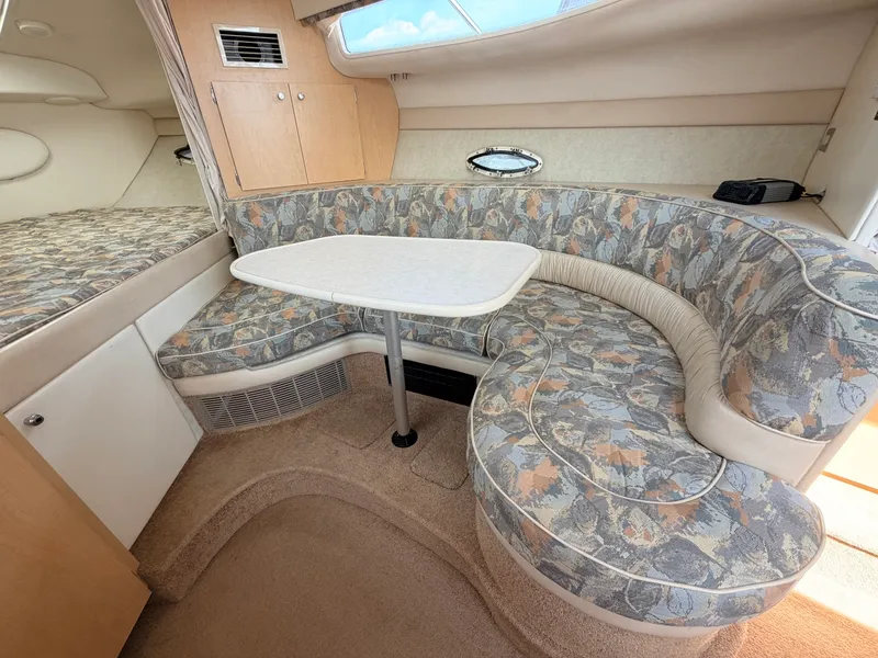 Slide: The Image of 2000 Bayliner 3055 Ciera - 7840169