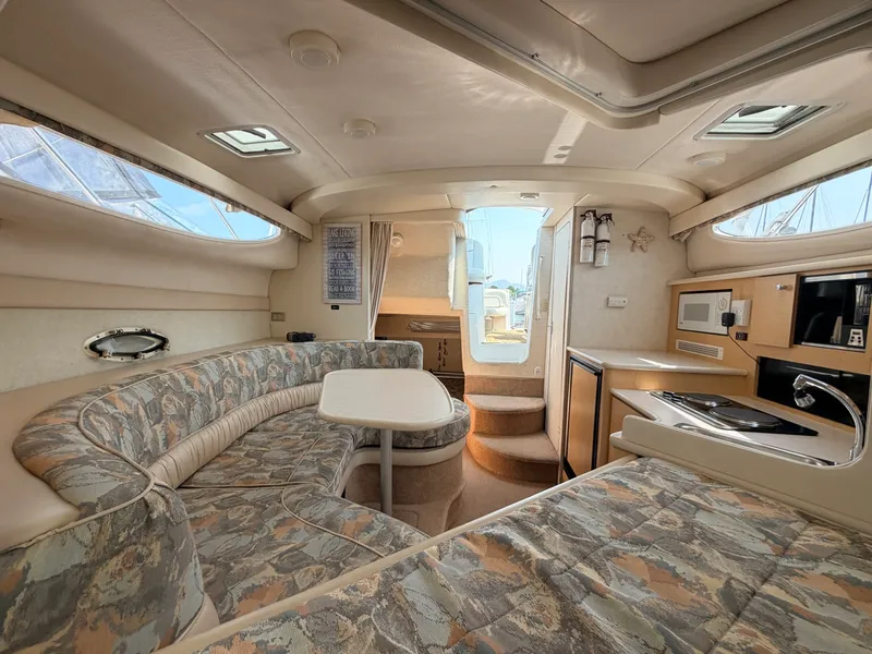 Slide: The Image of 2000 Bayliner 3055 Ciera - 7840172