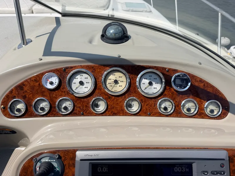 Slide: The Image of 2000 Bayliner 3055 Ciera - 7840152