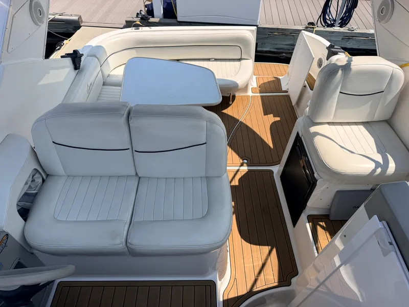 Slide: The Image of 2000 Bayliner 3055 Ciera - 7840159