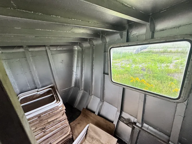 Slide: The Image of 2001 Borealis 84' Custom - 7840292