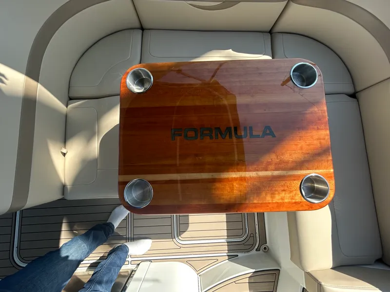 Slide: The Image of 2011 Formula 310 Sun Sport - 7840496