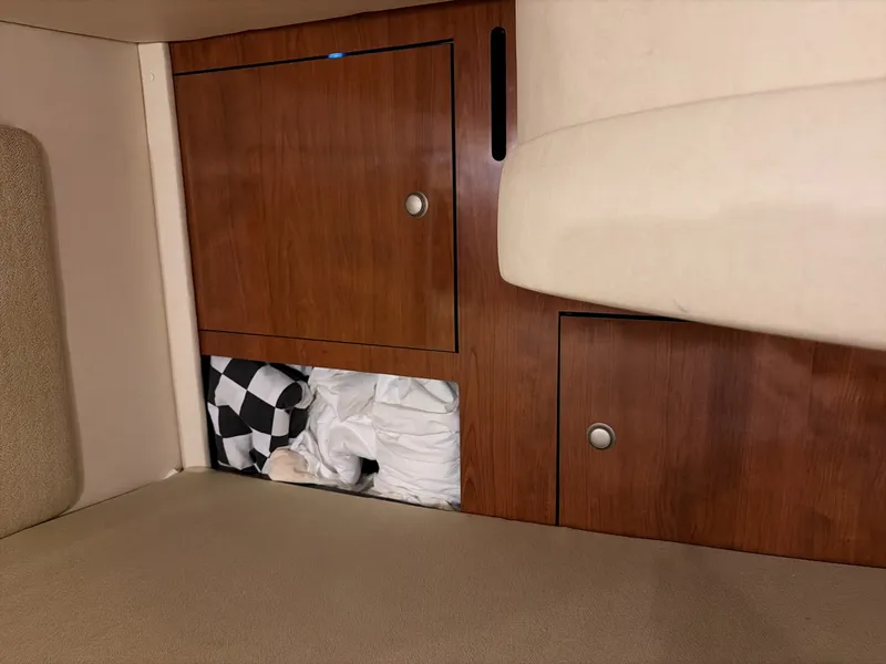 Slide: The Image of 2007 Sea Ray 290 Sundancer - 7840552