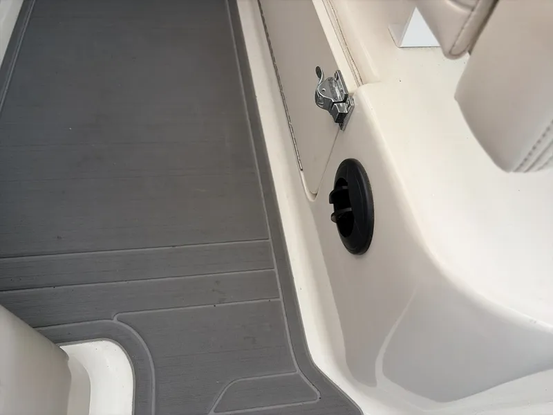 Slide: The Image of 2007 Sea Ray 290 Sundancer - 7840545