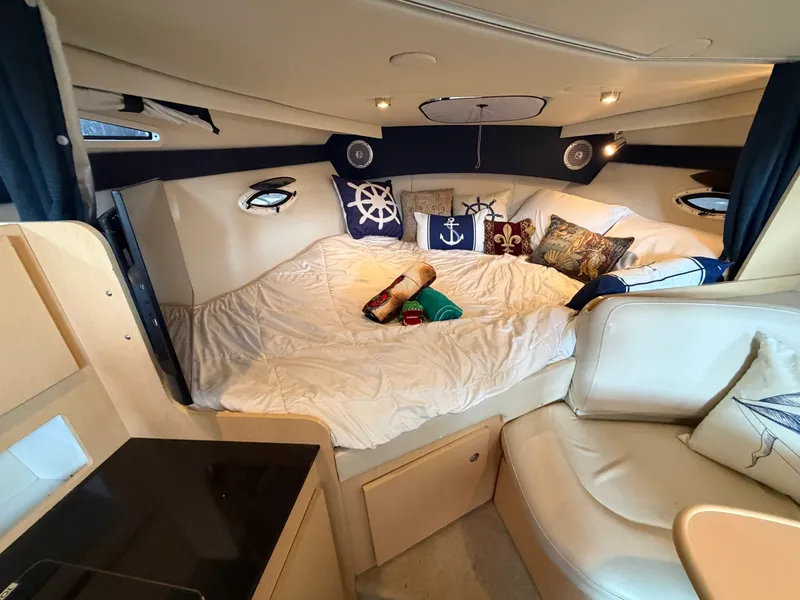 Slide: The Image of 2012 Bayliner 315 SB - 7840580