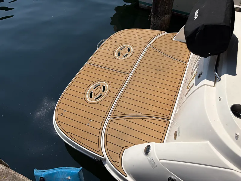 Slide: The Image of 2012 Bayliner 315 SB - 7840568