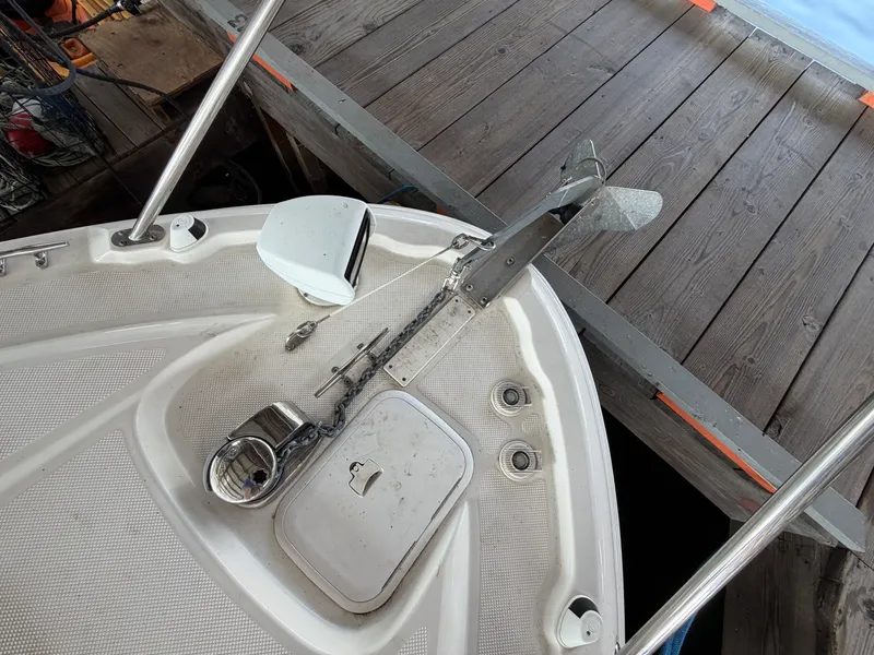 Slide: The Image of 2012 Bayliner 315 SB - 7840574