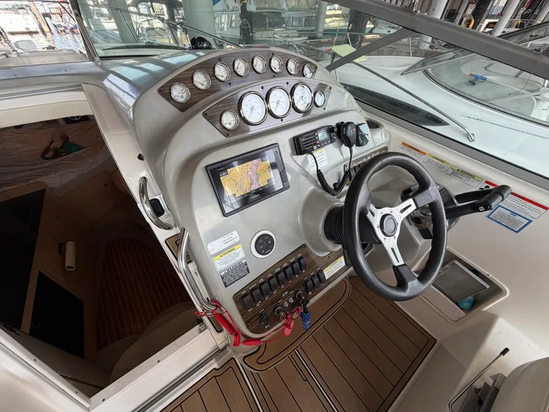 Slide: The Image of 2012 Bayliner 315 SB - 7840575