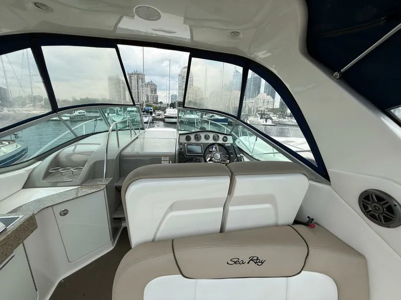 Slide: The Image of 2015 Sea Ray 330 Sundancer - 7840636