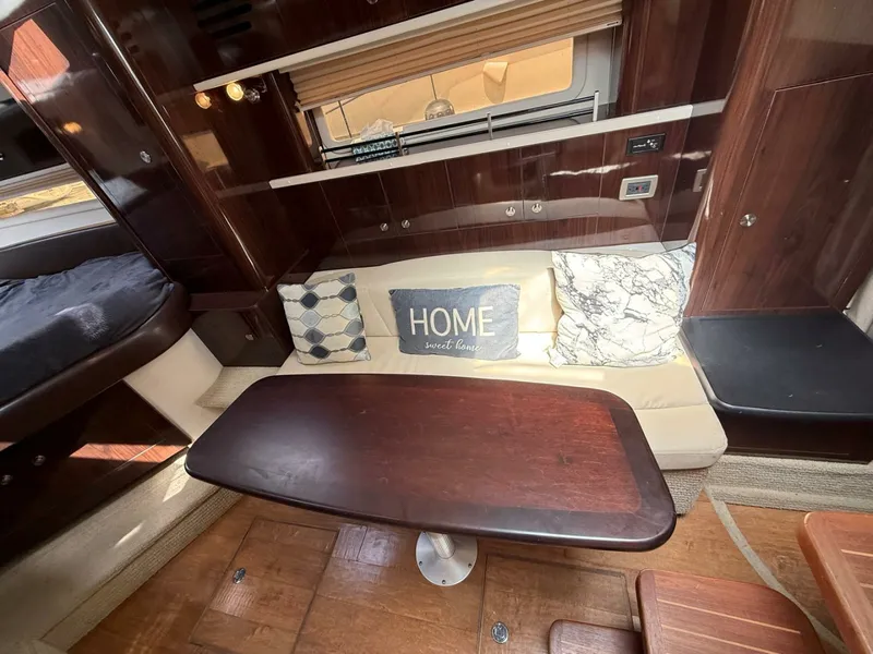 Slide: The Image of 2015 Sea Ray 330 Sundancer - 7840656