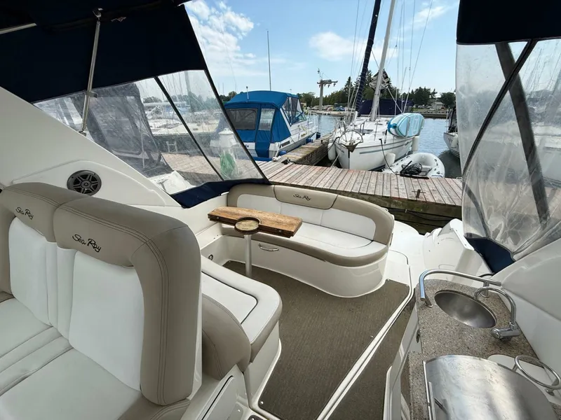 Slide: The Image of 2015 Sea Ray 330 Sundancer - 7840651