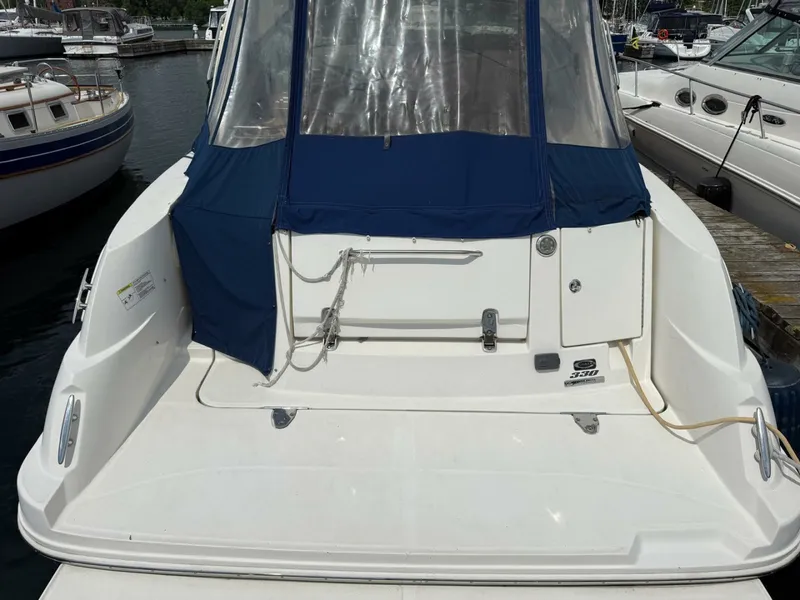 Slide: The Image of 2015 Sea Ray 330 Sundancer - 7840627