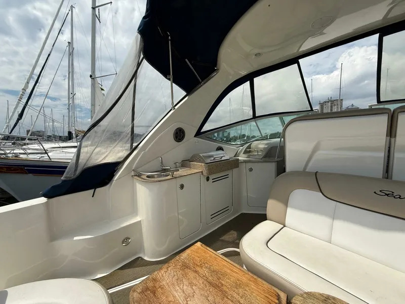 Slide: The Image of 2015 Sea Ray 330 Sundancer - 7840631
