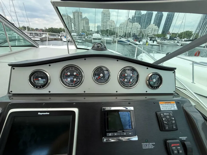Slide: The Image of 2015 Sea Ray 330 Sundancer - 7840644