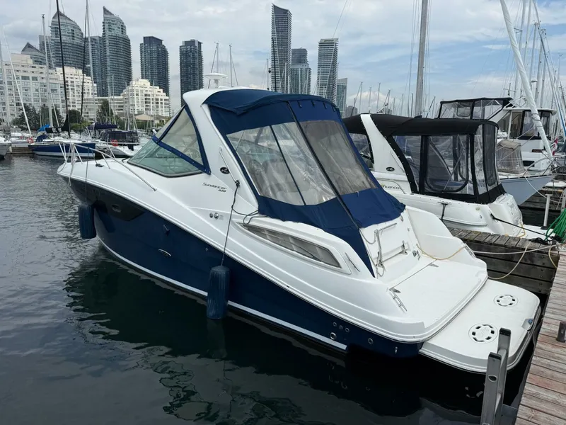 The Image of 2015 Sea Ray 330 Sundancer - 7840618