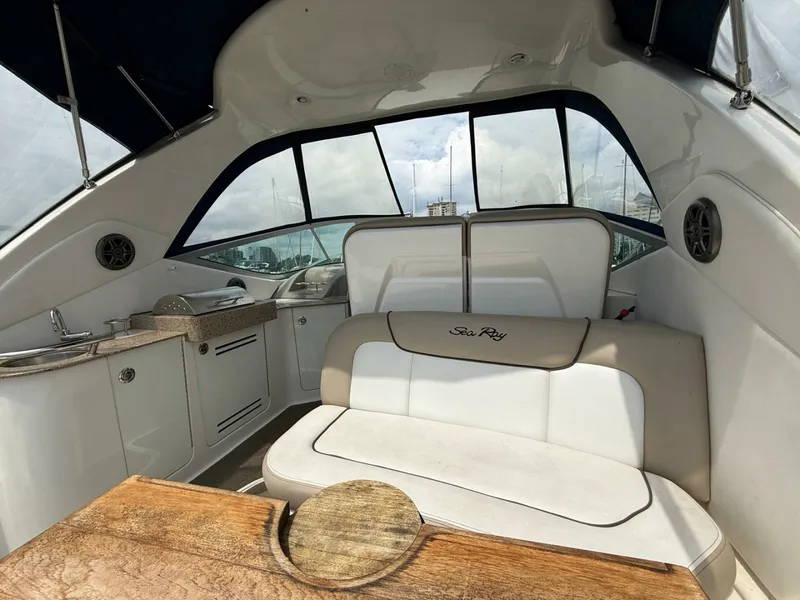 Slide: The Image of 2015 Sea Ray 330 Sundancer - 7840630