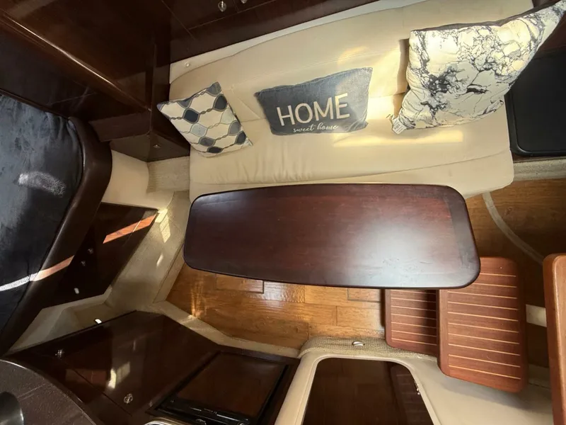 Slide: The Image of 2015 Sea Ray 330 Sundancer - 7840657