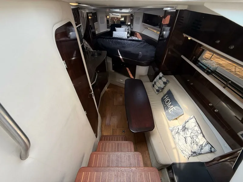 Slide: The Image of 2015 Sea Ray 330 Sundancer - 7840654