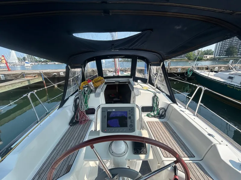 Slide: The Image of 2008 Beneteau Oceanis 310 - 7840755