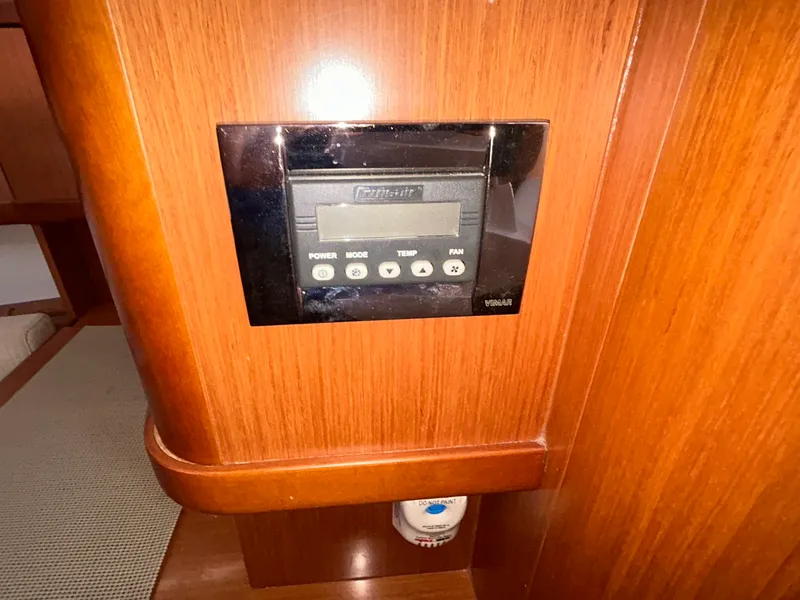 Slide: The Image of 2008 Beneteau Oceanis 310 - 7840766