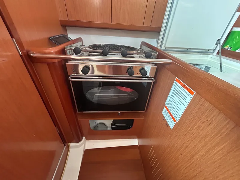 Slide: The Image of 2008 Beneteau Oceanis 310 - 7840778