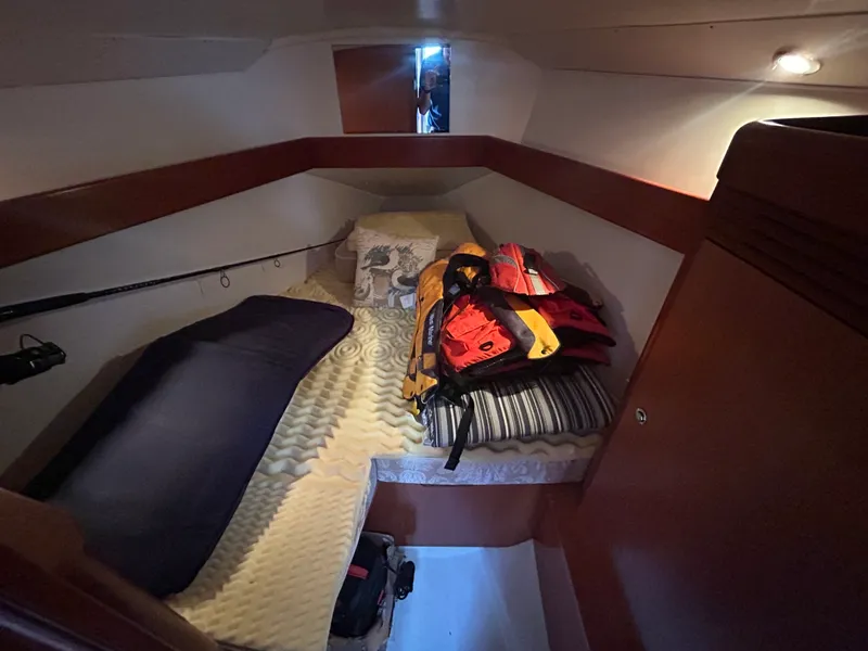 Slide: The Image of 2008 Beneteau Oceanis 310 - 7840769
