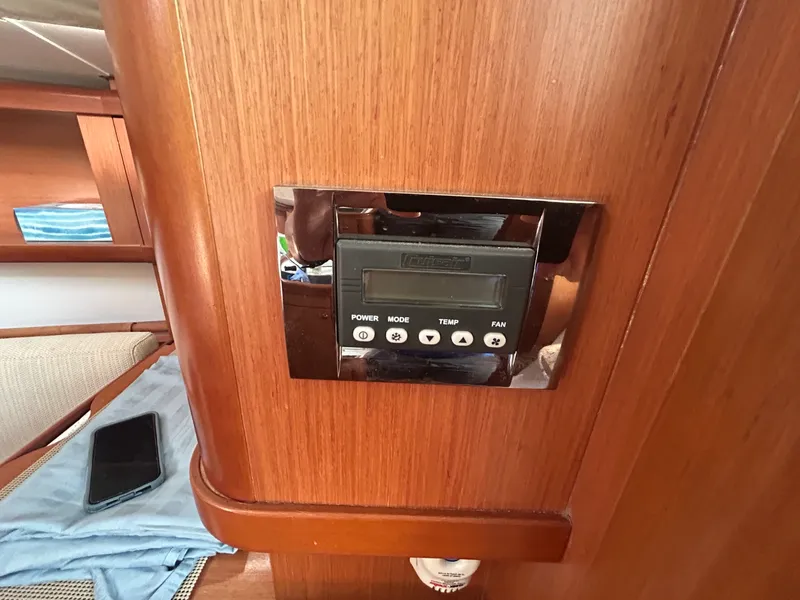 Slide: The Image of 2008 Beneteau Oceanis 310 - 7840782