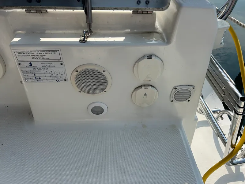 Slide: The Image of 2008 Beneteau Oceanis 310 - 7840802