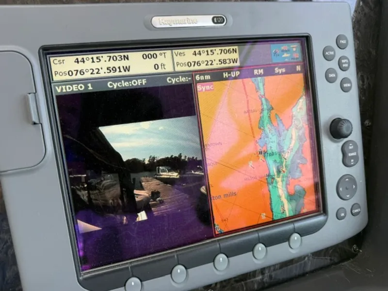 Slide: The Image of 2008 Sea Ray 38 Sundancer - 7840863