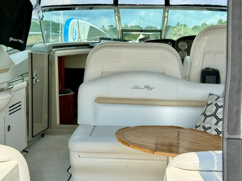 Slide: The Image of 2008 Sea Ray 38 Sundancer - 7840830