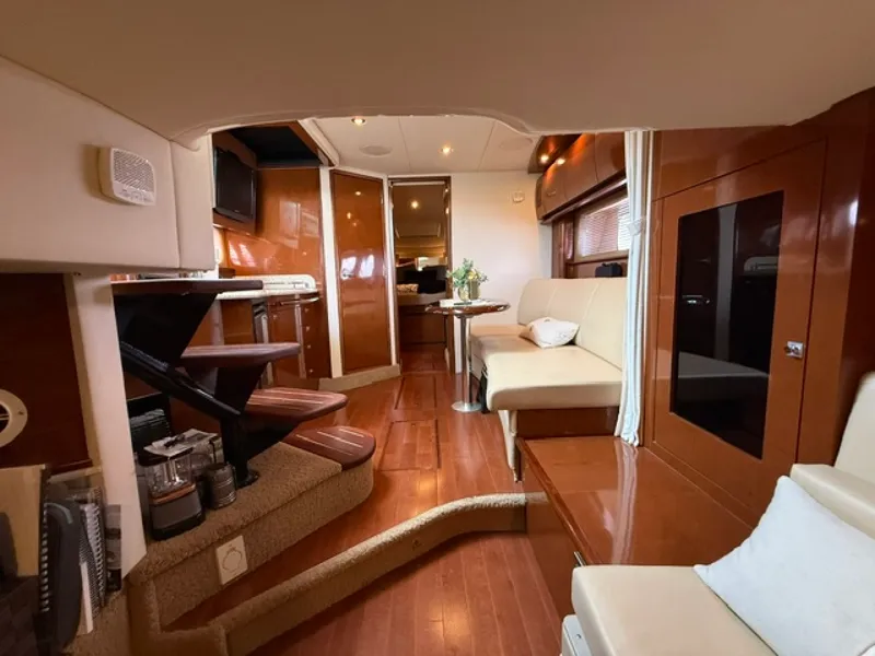 Slide: The Image of 2008 Sea Ray 38 Sundancer - 7840855