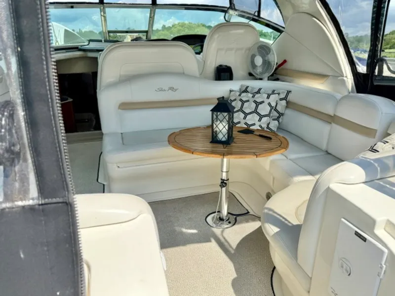 Slide: The Image of 2008 Sea Ray 38 Sundancer - 7840831
