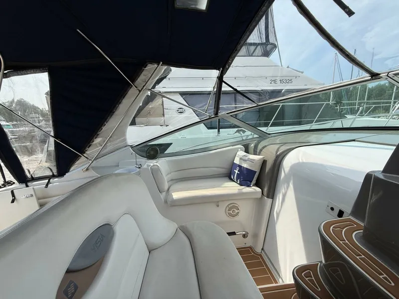Slide: The Image of 2001 Four Winns 328 Vista - 7840903