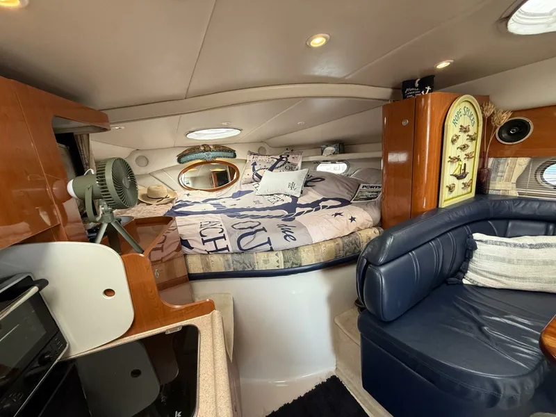 Slide: The Image of 2001 Four Winns 328 Vista - 7840911