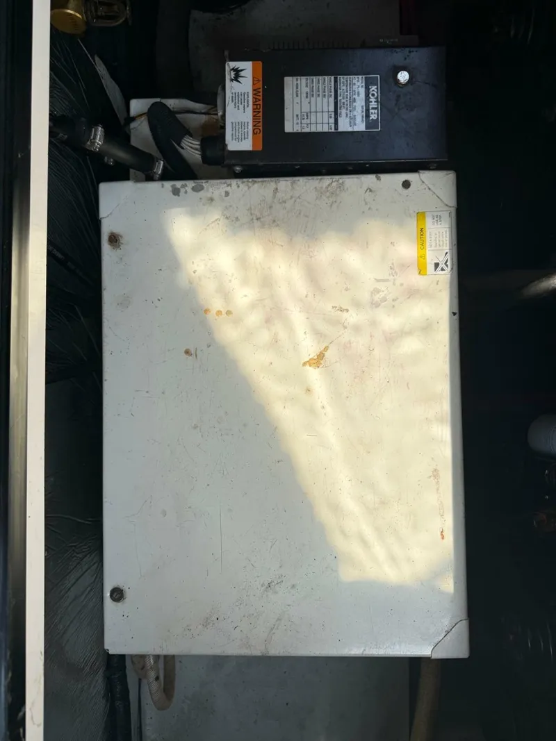 Slide: The Image of 2001 Four Winns 328 Vista - 7840942