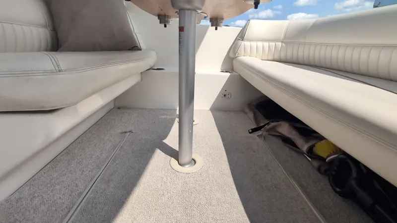 Slide: The Image of 1990 Cruisers Yachts 3375 - 7840970