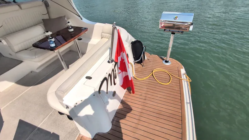 Slide: The Image of 1990 Cruisers Yachts 3375 - 7840965
